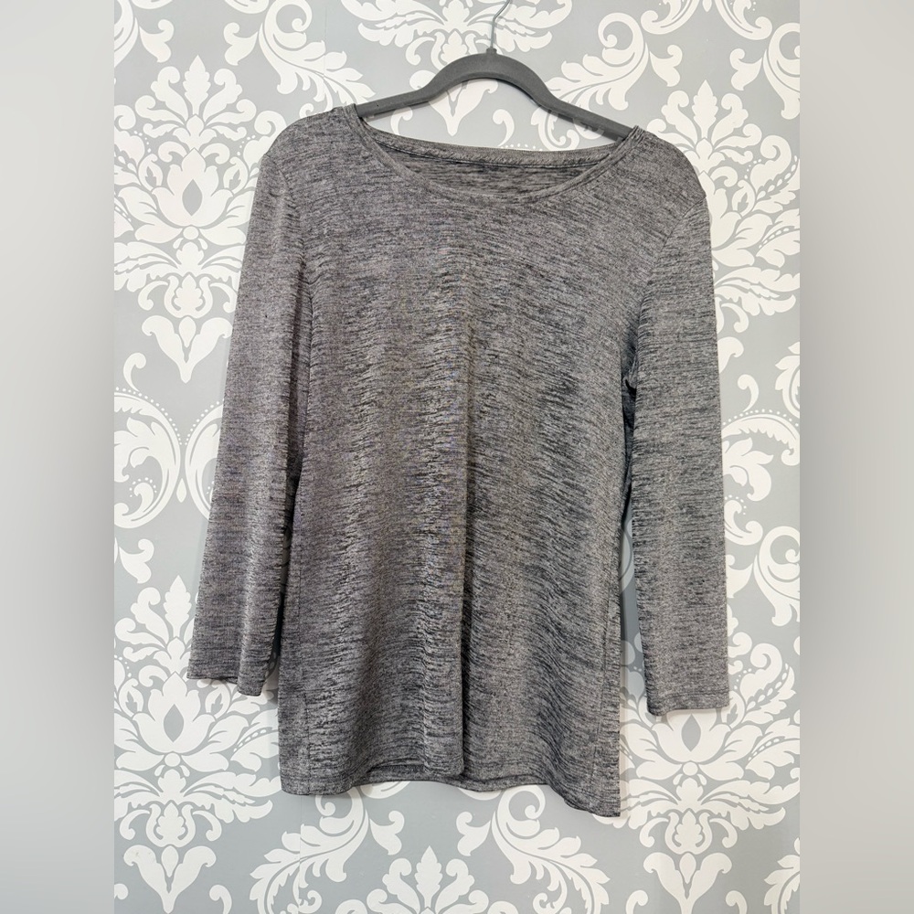 10/$25 •‎ Women’s Grayson Scoopneck Top